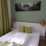 Hotel Karolinger - Self Check-in Dusseldorf