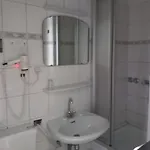 Hotel Karolinger - Self Check-in
