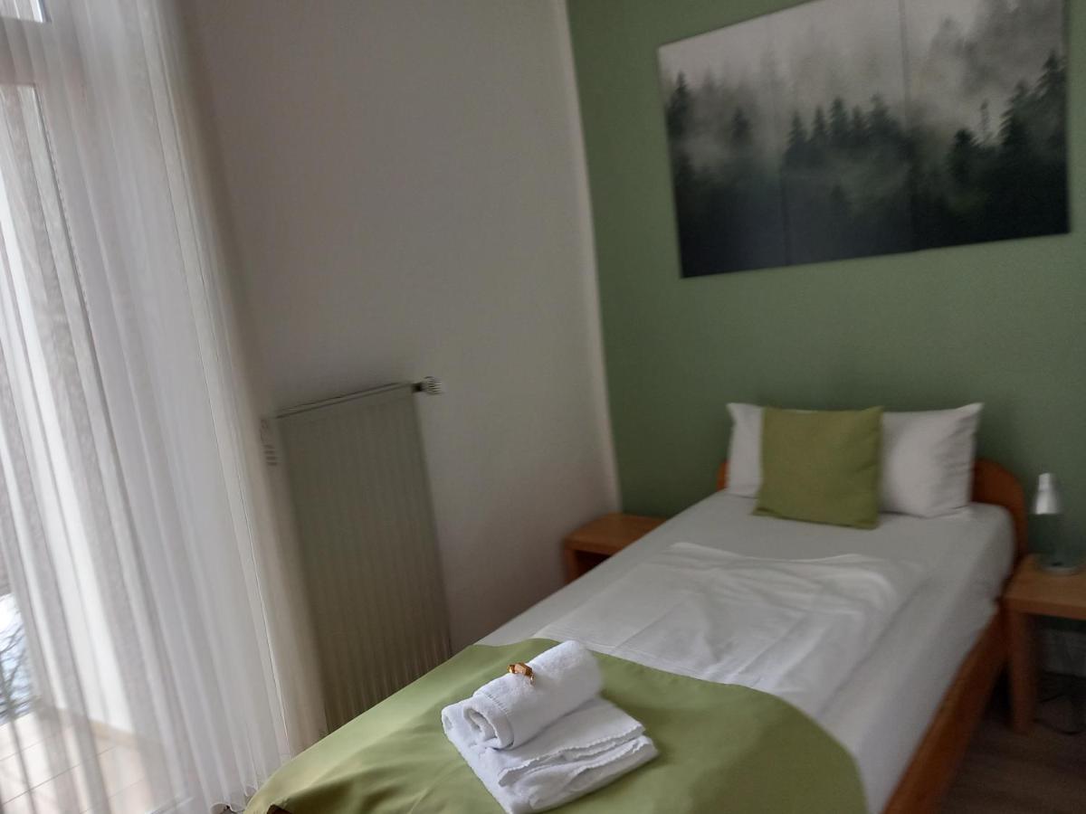 Karolinger - Self Check-in Hotel Düsseldorf
